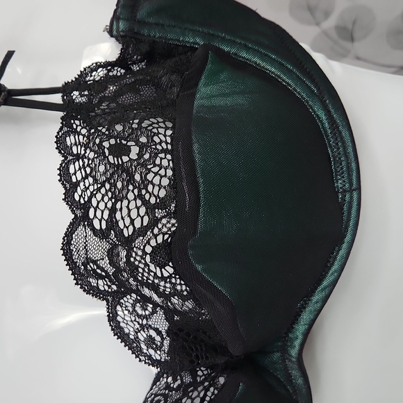 Frederick's Lacey Mesh Bra - Picture 12 of 12